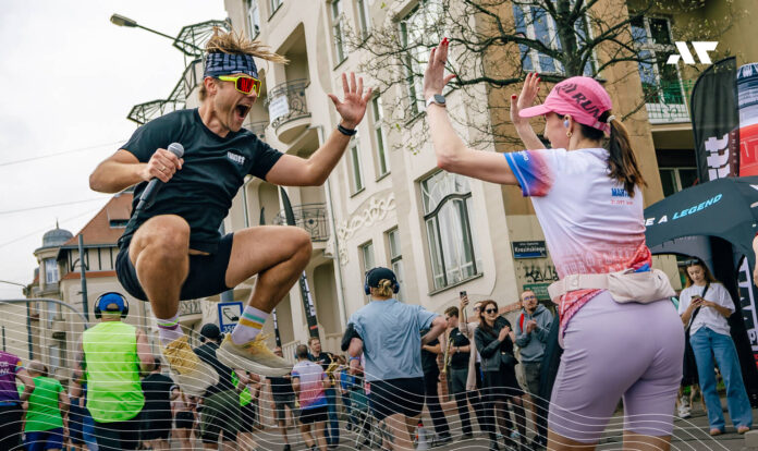 Spiker i zawodnik 17. PKO Poznań Półmaraton