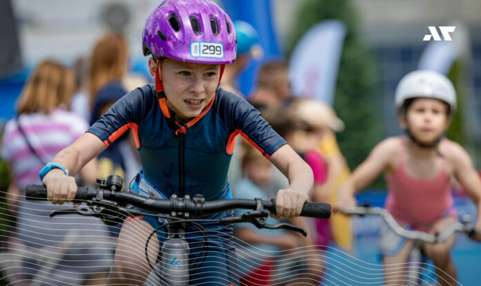 Dziecko na zawodach Enea Junior Poznań Triathlon