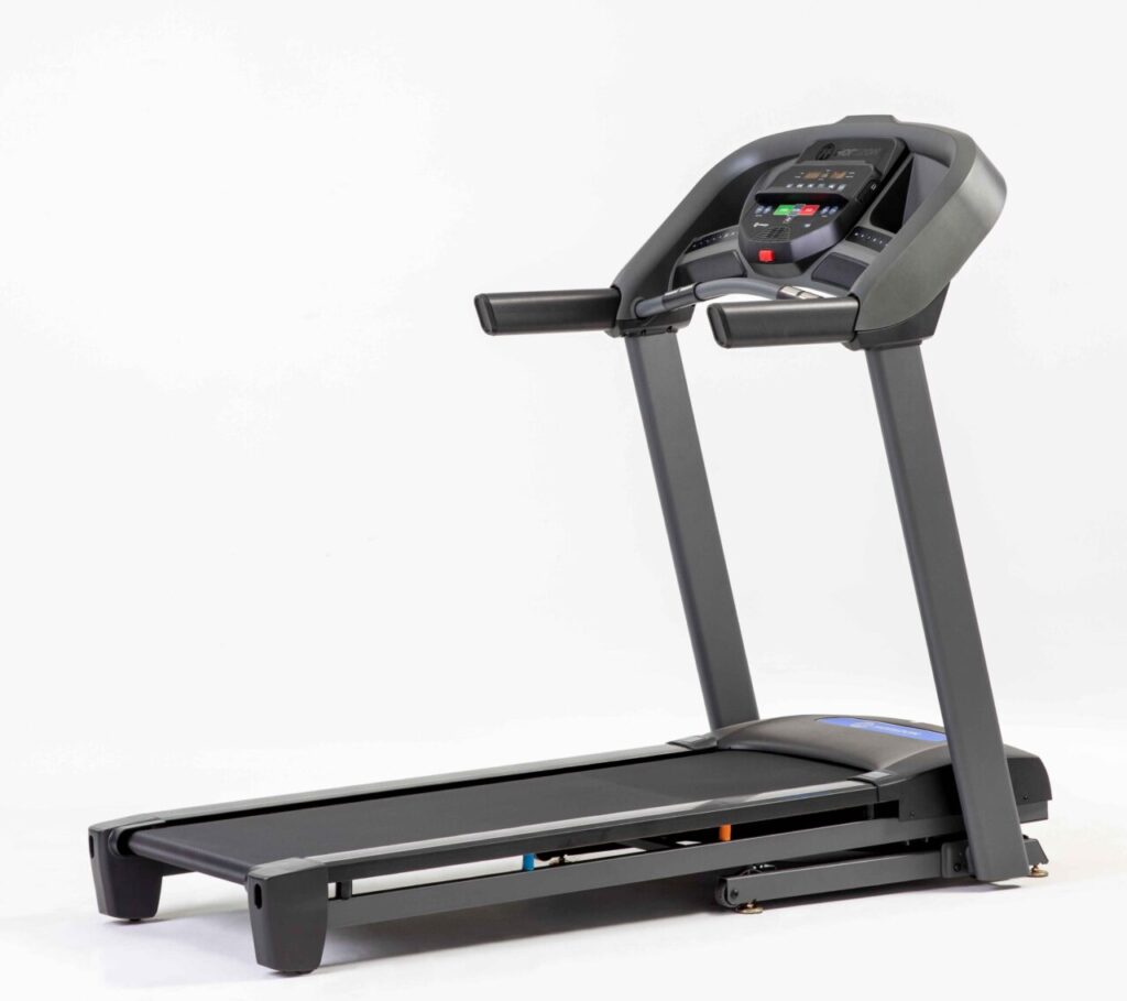 Nowoczesna bieżnia elektryczna Horizon do treningu cardio w domu – cardio mity