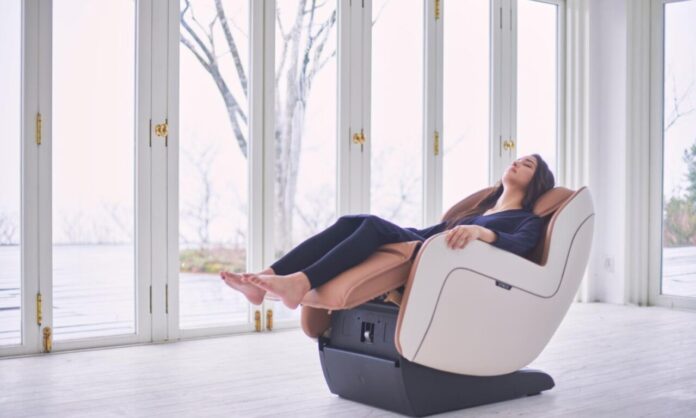 Fotel masujący biuro – regeneracja i relaks podczas pracy