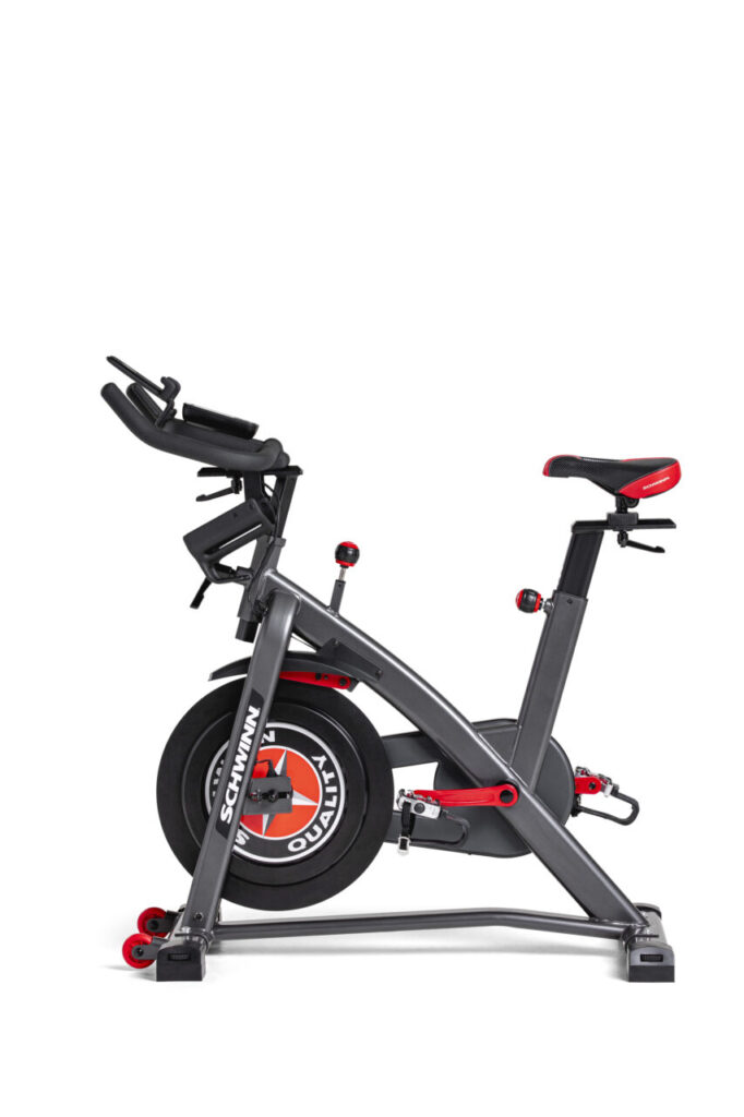 Rower stacjonarny Schwinn IC8 – sprzęt do spalania kalorii w domu