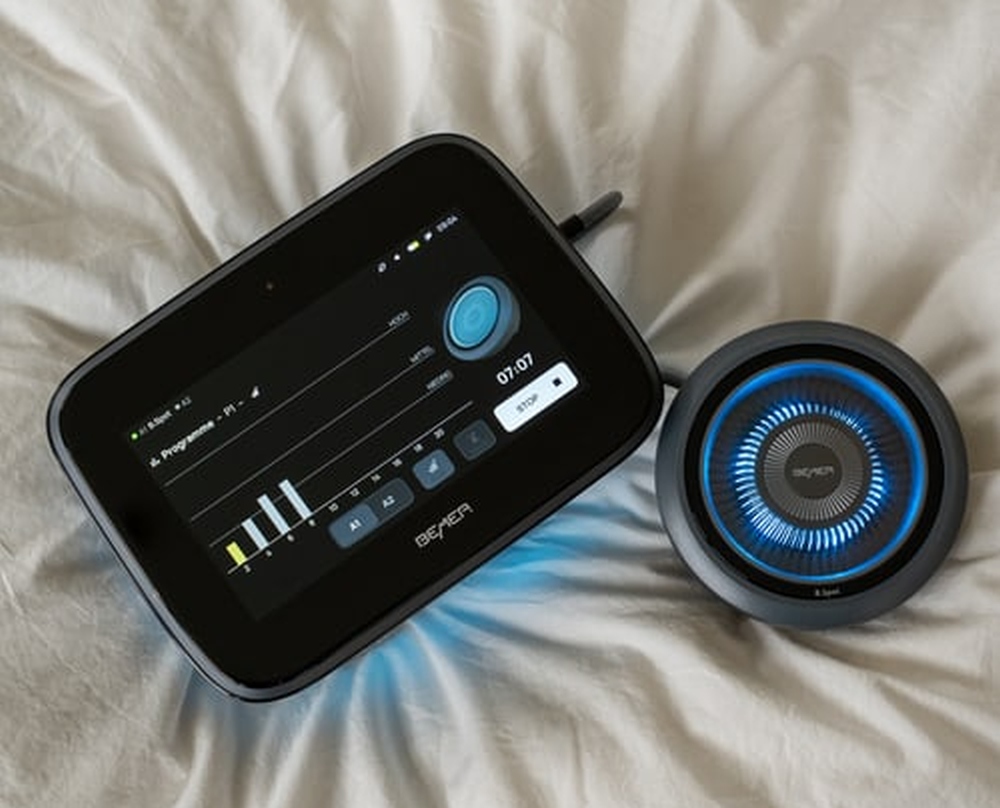 Urządzenie BEMER – panel sterowania i aplikator do terapii mikrokrążenia w domu