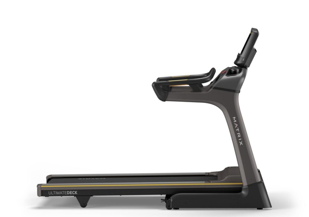 Bieżnia Matrix TF50 XER – widok z boku, konstrukcja Ultimate Deck