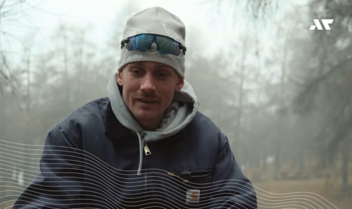 Daniel Baekkegard i sponsorzy