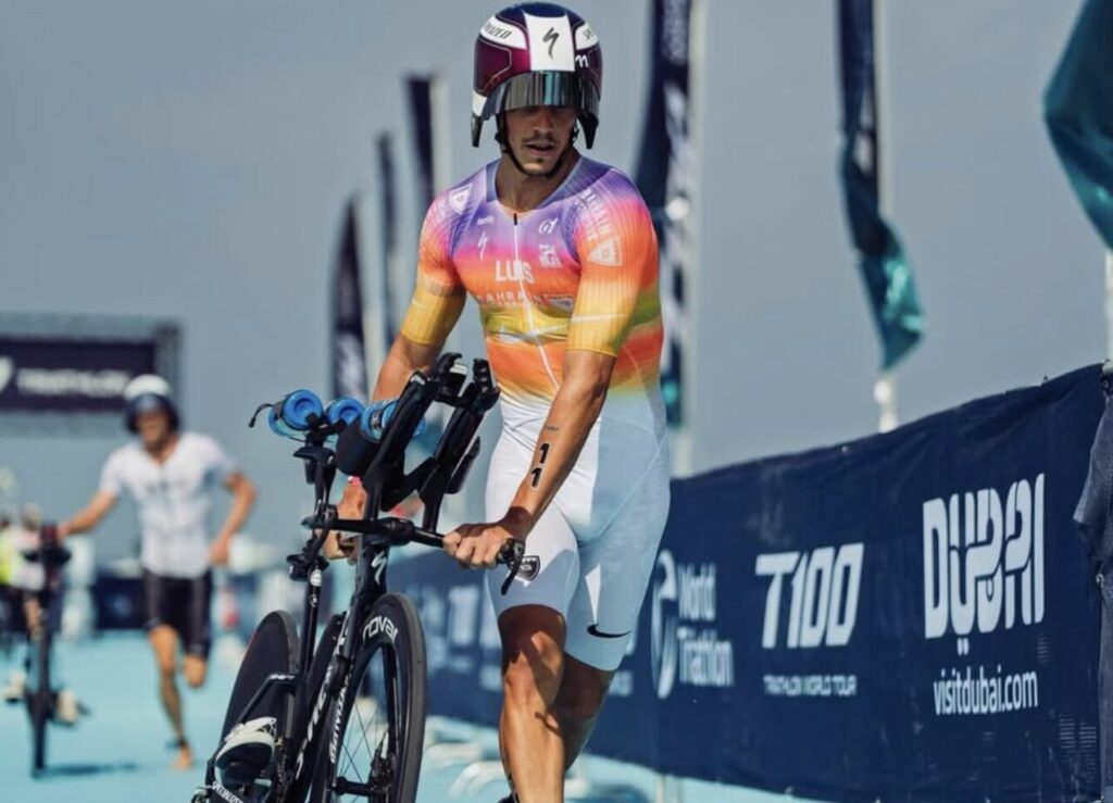  Vincent Luis na zawodach T100 Dubaj 