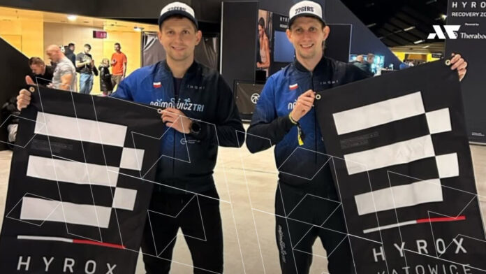 Sebastian i Paweł Najmowicz po ustanowieniu rekordu Polski HYROX PRO Doubles podczas zawodów HYROX Katowice