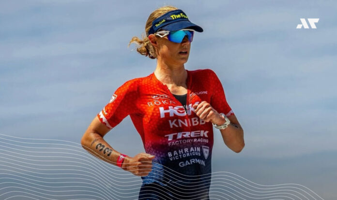 Taylor Knibb w trakcie biegu podczas zawodów triathlonowych, jedna z czołowych zawodniczek światowego triathlonu